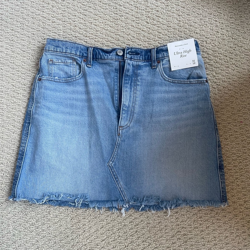 NWT Abercrombie and Fitch Ultra High Rise Two Toned Denim Mini Skirt